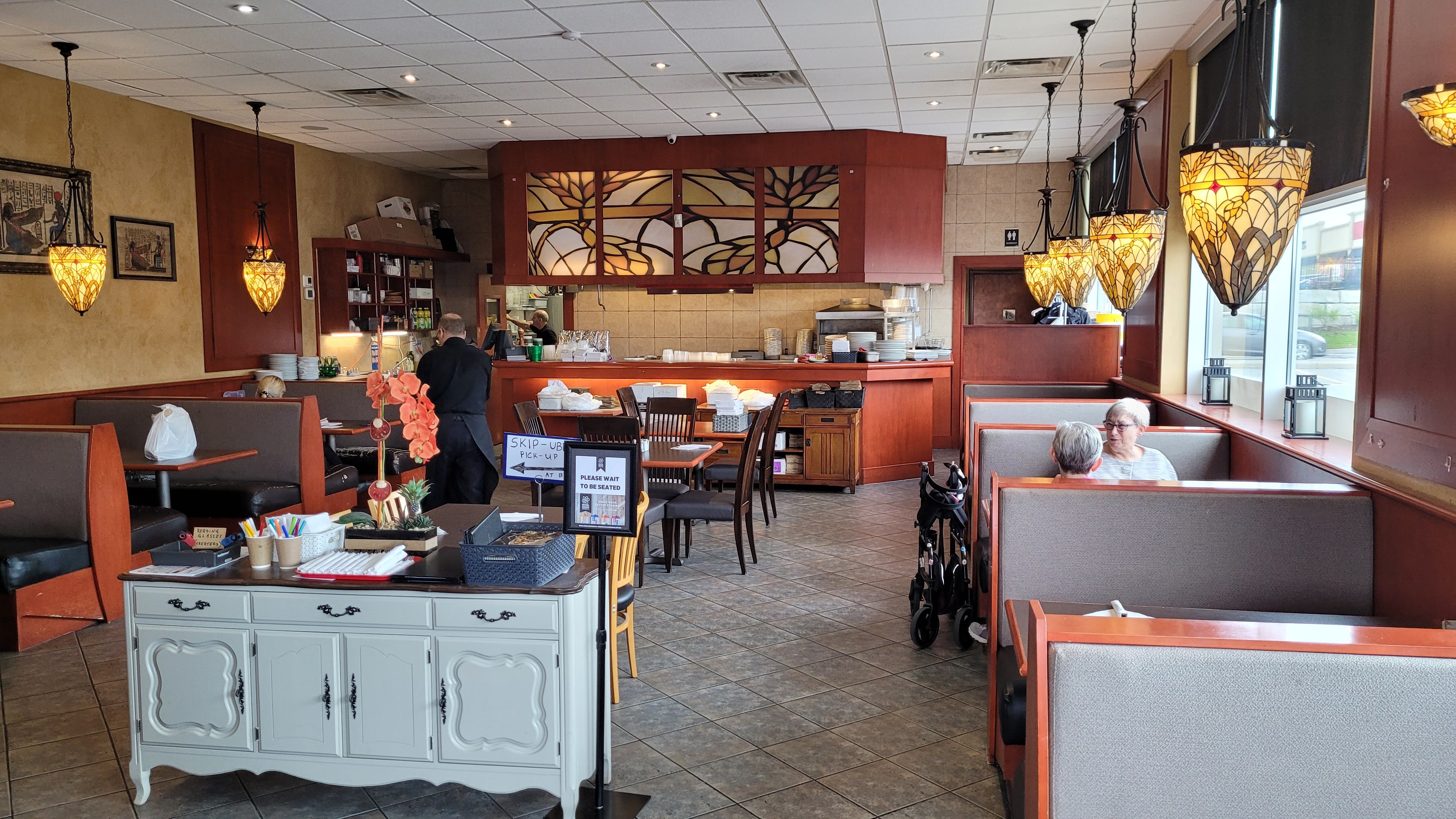 montfort mediterranean grill restaurant