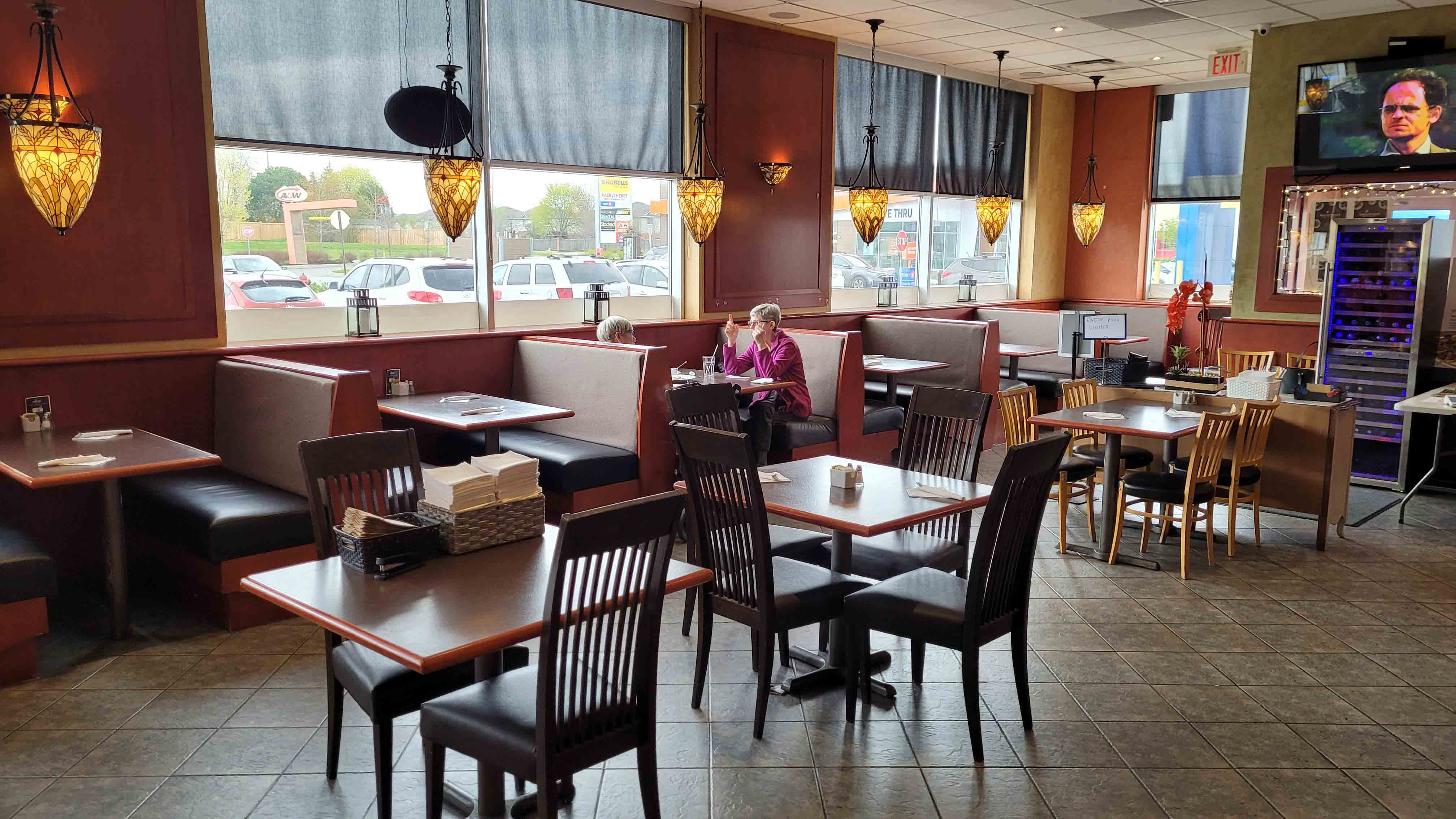 Montfrot Mediterranean Grill-waterdown